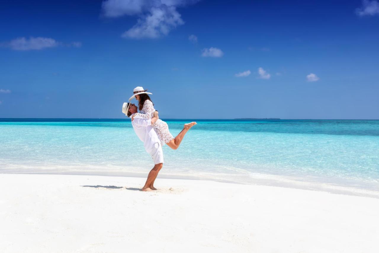 Avani Plus Fares Maldives Resort - 50 Percent Off On Seaplane Transfer For Minimum Stay Of 3 Nights And More For Stays Until 31 October 2025 Kendhoo Esterno foto