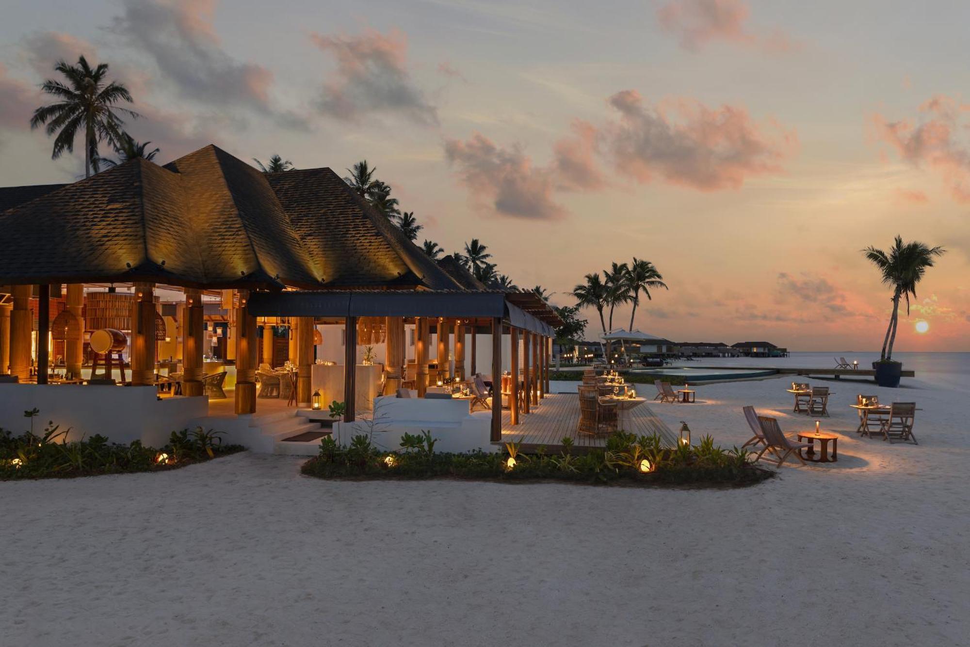 Avani Plus Fares Maldives Resort - 50 Percent Off On Seaplane Transfer For Minimum Stay Of 3 Nights And More For Stays Until 31 October 2025 Kendhoo Esterno foto