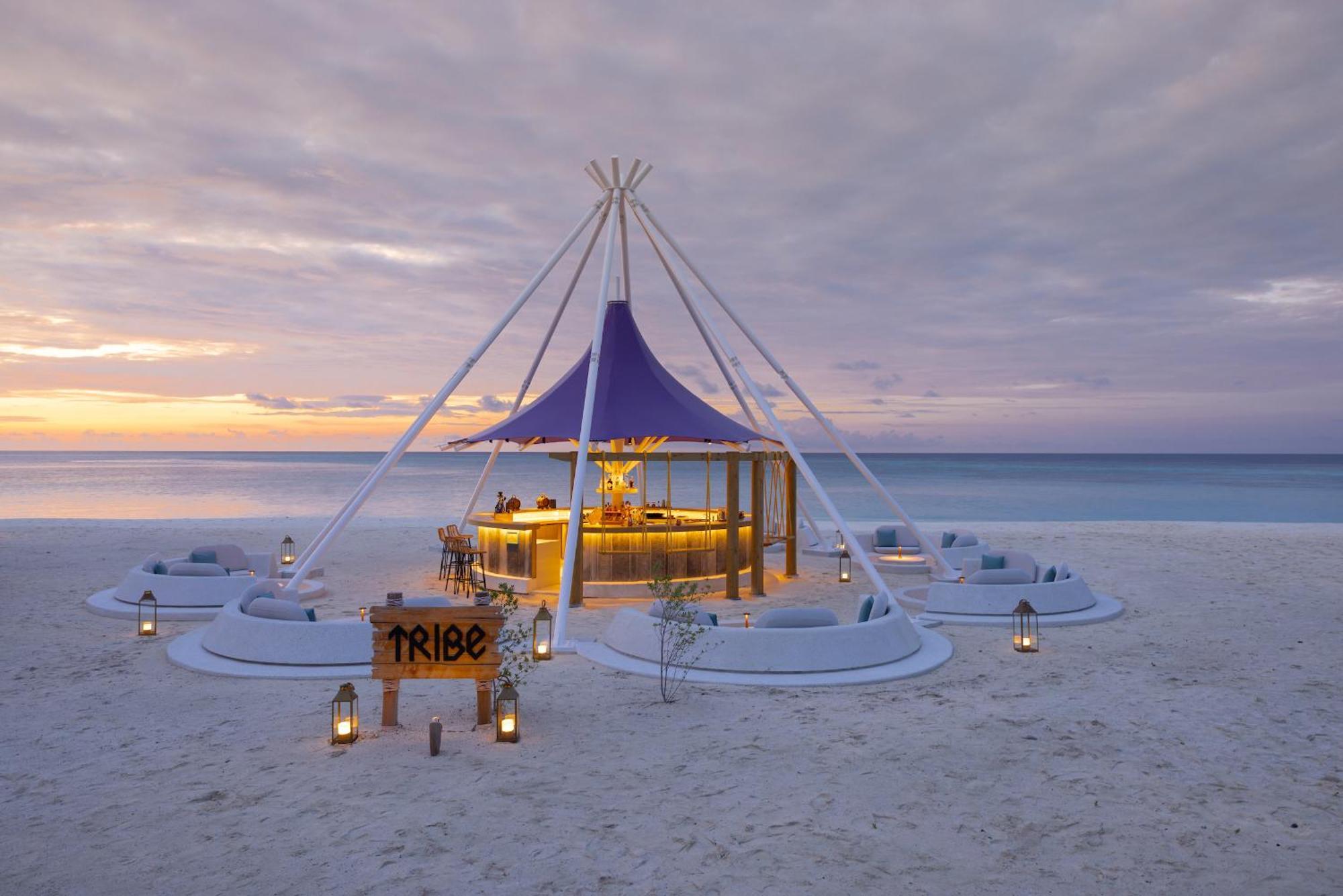 Avani Plus Fares Maldives Resort - 50 Percent Off On Seaplane Transfer For Minimum Stay Of 3 Nights And More For Stays Until 31 October 2025 Kendhoo Esterno foto